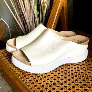 Fly London White Slide Sandals Wigg Sz 38 Wedge Platform